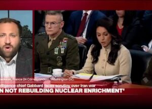 O Irã não tentou reconstruir o enriquecimento após o ataque de junho de 2025, diz chefe da inteligência dos EUA