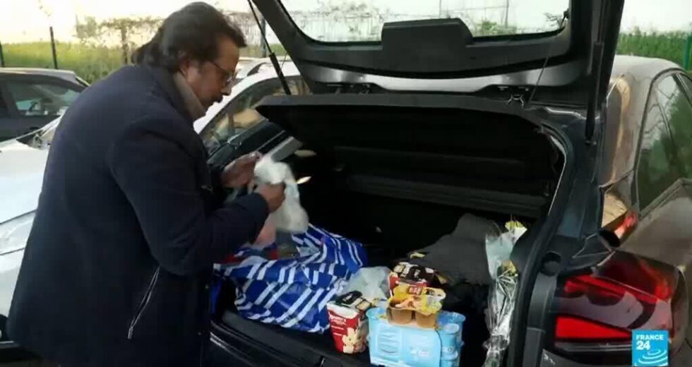 França estoca itens essenciais enquanto a guerra provoca temores de preços