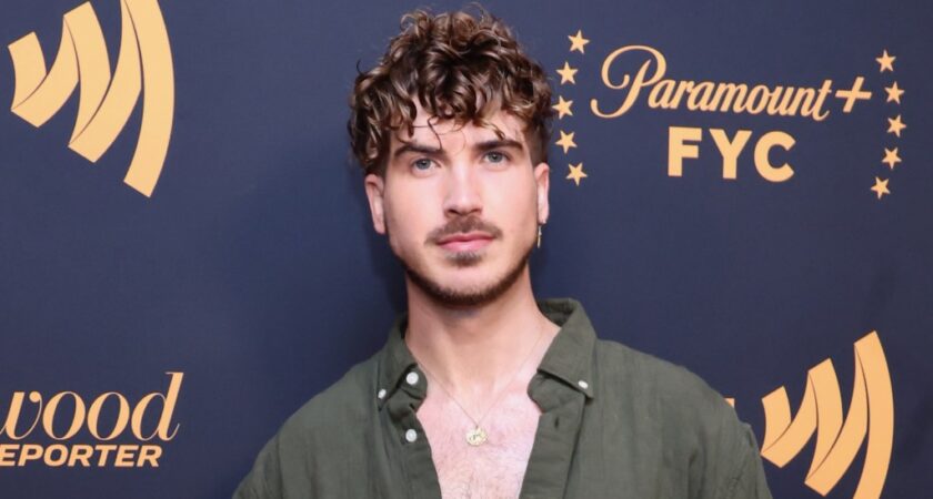 Joey Graceffa relembra que o produtor de ‘Amazing Race’ o pressionou para se assumir