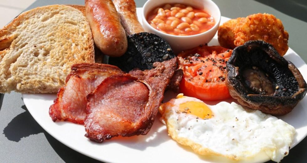 O dono do café afirma que o ‘método da esponja’ é o segredo para cozinhar a melhor fritura