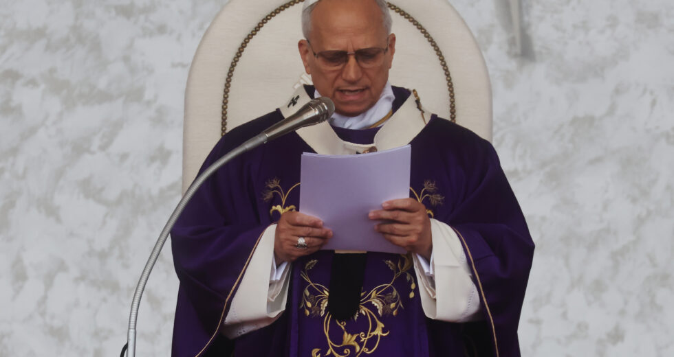 Papa Leão alerta jornalistas sobre ser um “megafone” para propaganda de guerra