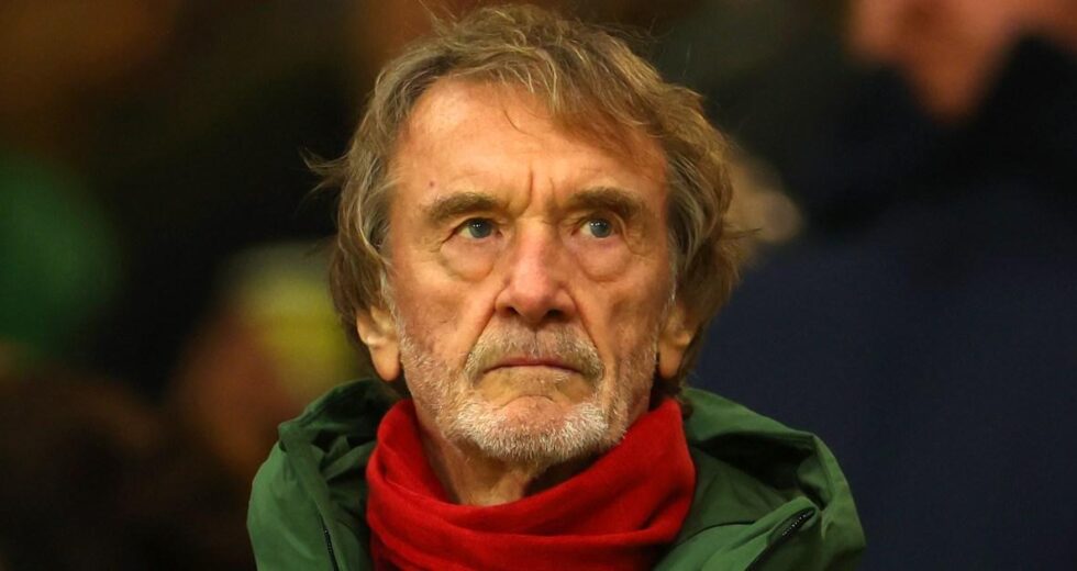 Manchester United reduz preço pedido em £ 15 milhões após jogador pedir para sair | Futebol