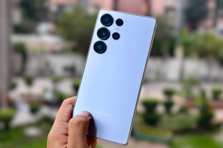 Samsung está trazendo a tecnologia de abertura virtual do Galaxy S26 Ultra para o Galaxy S25 Ultra