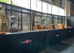 London Knights distribuem prêmios por equipes de 2025-26; tem gelo em casa contra Soo Greyhounds – Londres