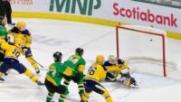 Par de truques de chapéu ajuda London Knights a derrubar Erie Otters para começar a série de fim de semana – Londres