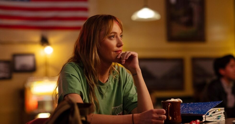 A mais recente adaptação ridícula de Colleen Hoover