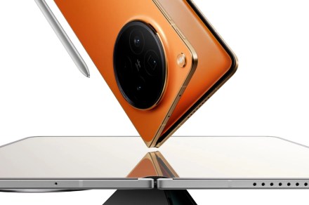 Um rival ultrafino do Galaxy Z Fold 7 com suporte para caneta está a caminho