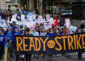 Portland Community College cambaleia em meio a greve massiva