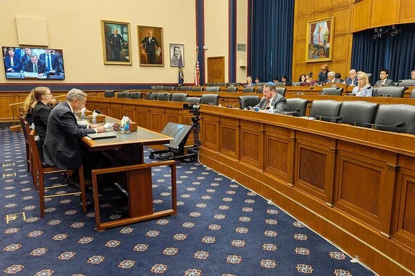 Partido Republicano condena “espionagem” do ensino superior chinês; Democratas se concentram em outras questões