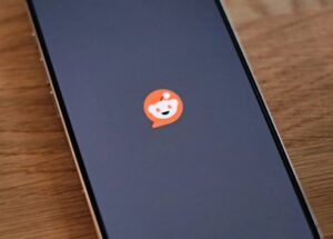 Reddit quer verificar se você está usando a câmera Face ID do iPhone