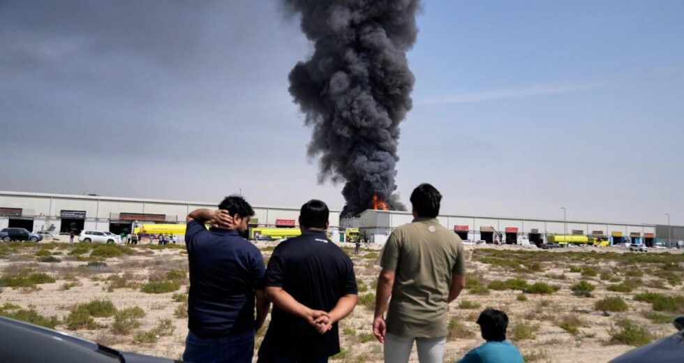 Reino Unido elabora planos de evacuação para 200 mil cidadãos britânicos no Médio Oriente | Notícias do mundo