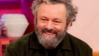 BBC confirma que Michael Sheen substituirá Richard Osman como apresentador da House of Games