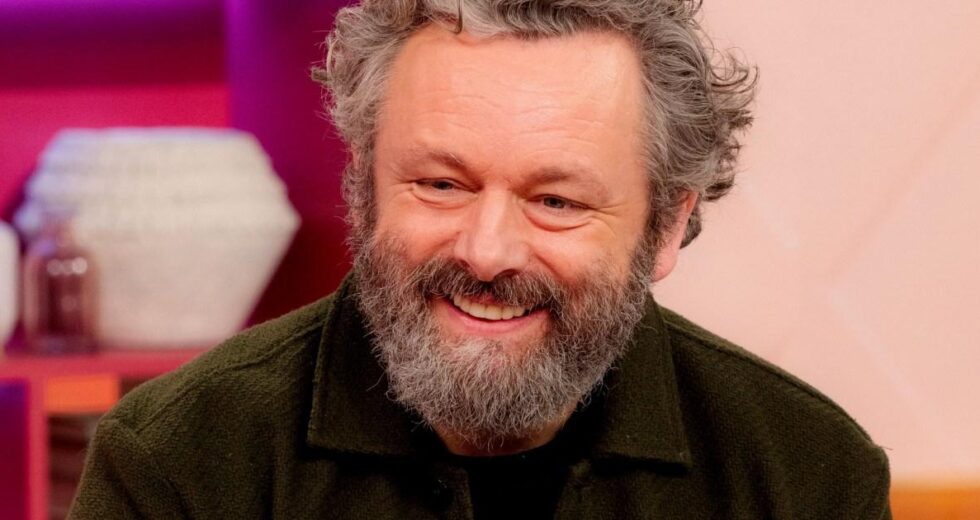 BBC confirma que Michael Sheen substituirá Richard Osman como apresentador da House of Games