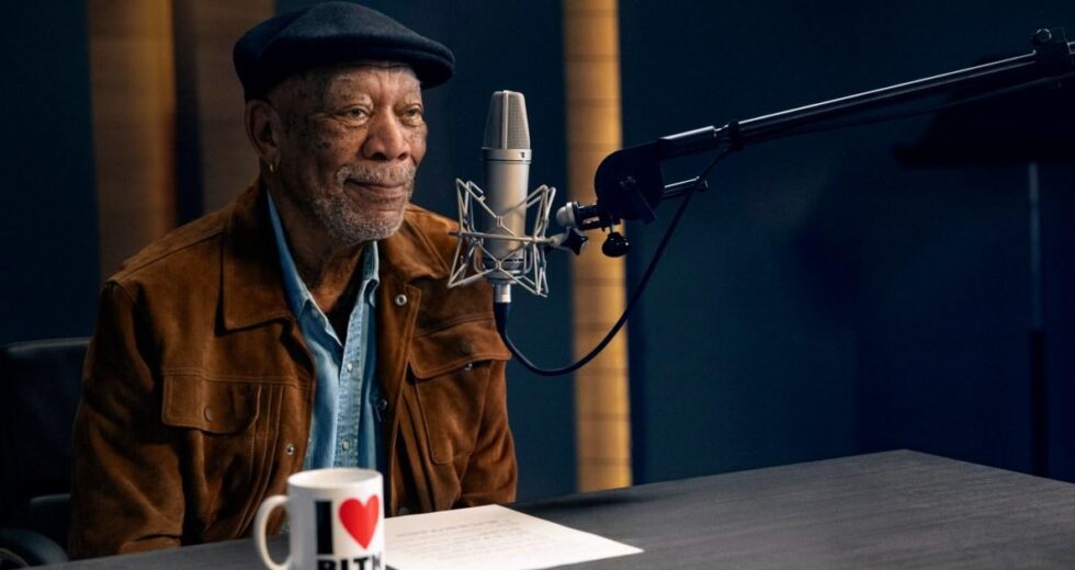 Obtenha esta linha de metrô para ouvir a trilha sonora de Morgan Freeman em seu trajeto