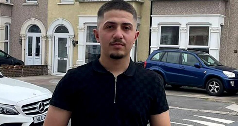 Trabalhador, 19 anos, caiu para a morte através de um duto de ventilação | Notícias do Reino Unido