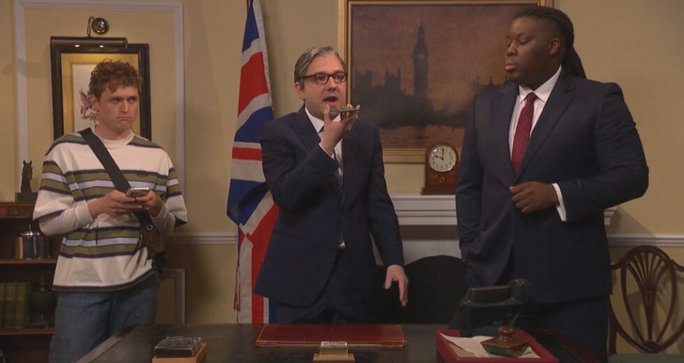 ‘Saturday Night Live UK’ é um bocejo sem risos que não passa despercebido