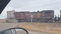 Colisão de trem em Alberta perto de Taber gera lembretes de segurança em meio a tendências preocupantes dos motoristas