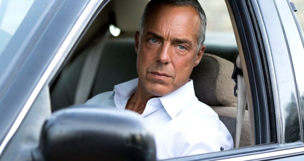 Michael Connelly compartilha a história de origem da Bosch em homenagem a Eric Overmyer