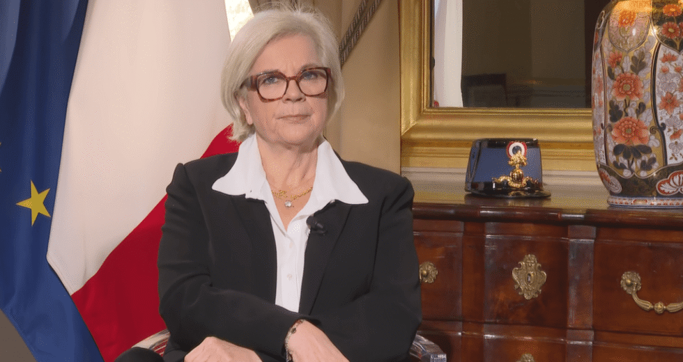 França ‘não envia navios para o Estreito de Ormuz’, diz o Ministro da Defesa Vautrin – Tête à tête