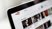 O YouTube ultrapassa os estúdios de Hollywood, mas mostrará anúncios de TV de 30 segundos que não podem ser pulados