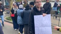 Cartazes ofensivos dizendo ‘boom boom Tel Aviv’ foram exibidos no protesto do Dia de Al Quds | Notícias do Reino Unido