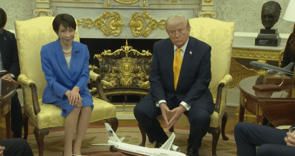 Primeiro-ministro do Japão anda na corda bamba em visita de alto risco a Washington – Access Asia