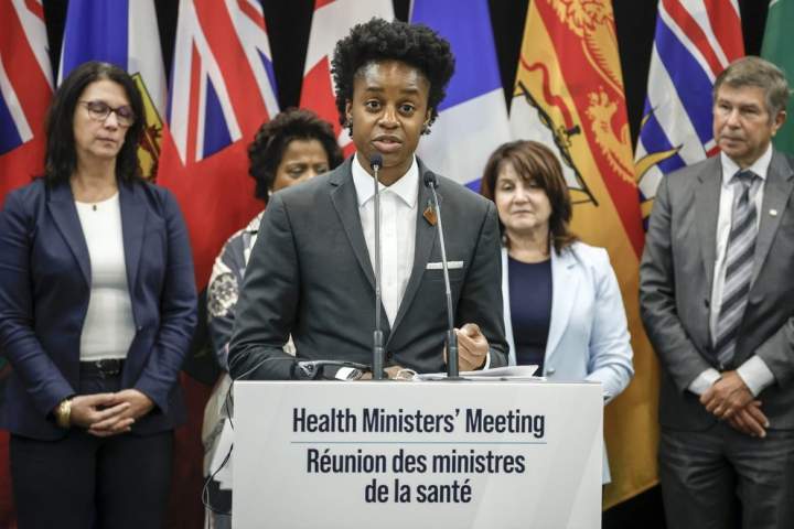 O governo de Manitoba planeja medidas para reduzir as horas extras das enfermeiras e melhorar os cuidados – Winnipeg