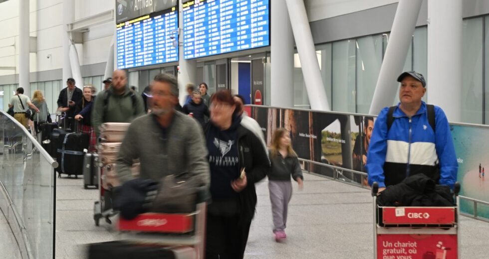 Você deveria cancelar as viagens nas férias de março em meio à guerra no Irã? Faça estas perguntas – Nacional