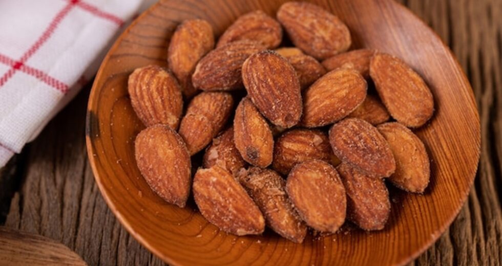 Lista de lanches saudáveis ​​com alto teor de proteínas para combater a fome o dia todo