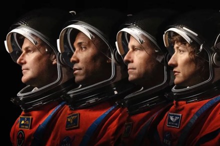 O que a tripulação do Artemis II está fazendo enquanto espera pelo histórico voo lunar?