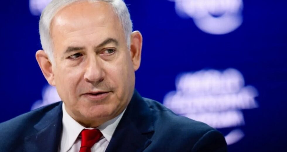 Netanyahu enche-se de insultos depois de comparar Jesus a Genghis Khan