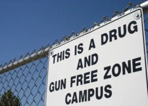 Legislatura da Flórida aprova lei de transporte condicional de campus