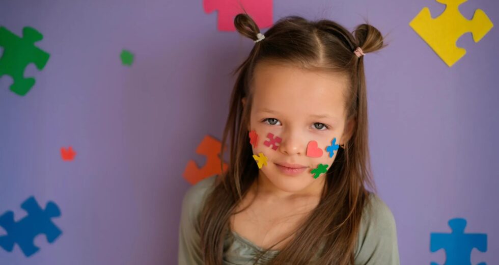 Cientistas descobrem um sinal cerebral que pode desencadear o efeito dominó do autismo