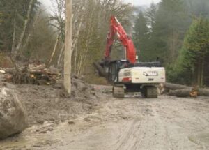 Tripulações no encharcado Metro Vancouver se preparam para o próximo encharcamento