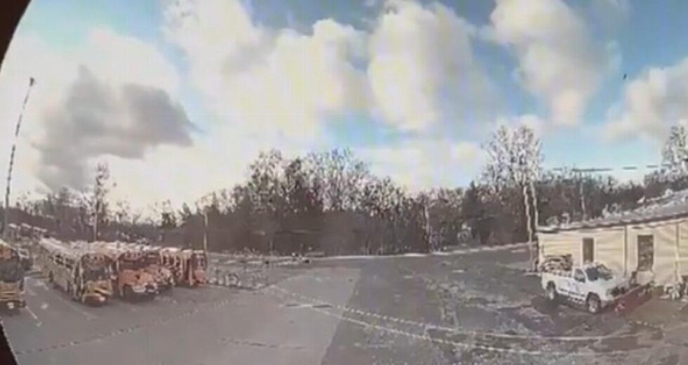 Explosão de bola de fogo de meteoro em Ohio é capturada pela câmera | Notícias dos EUA