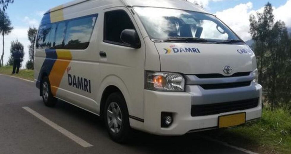 Horário do aeroporto DAMRI YIA 2 de março de 2026, tarifa IDR 80.000