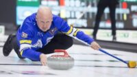 Koe de Alberta supera McEwen no Brier de Montana