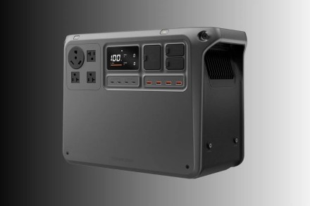 O DJI Power 2000 caiu para US $ 799, tornando-o uma das estações de energia de melhor valor no momento