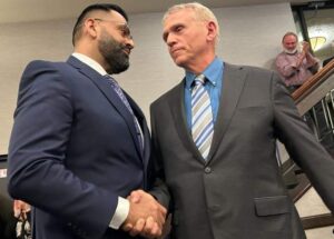 Ex-candidato à liderança conservadora de Manitoba compra antiga sede do partido