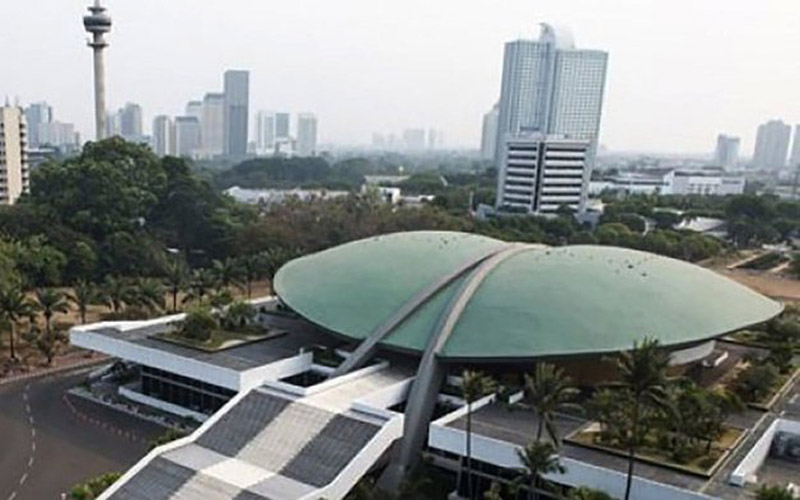 DPR RI solicita cenário fiscal de emergência Impacto do conflito no Irã