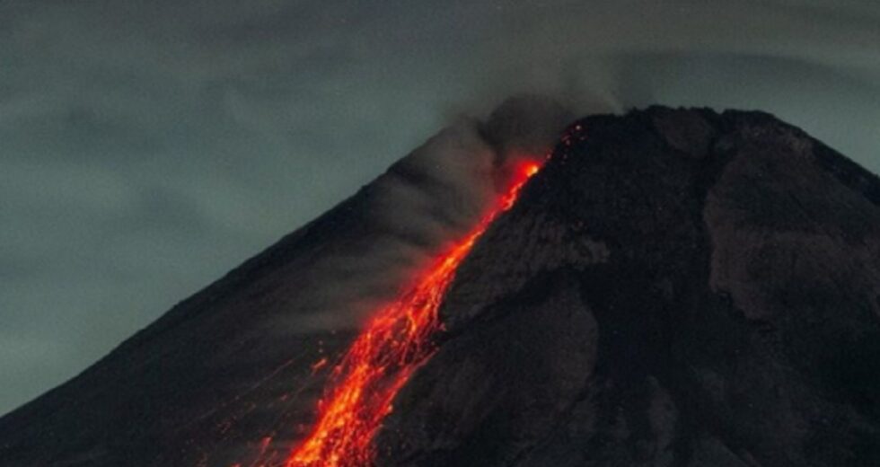 Merapi ainda em alerta, APG e quedas de lava ocorreram na última semana