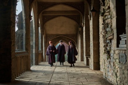 O primeiro trailer da série de TV Harry Potter foi lançado e parece um replay que eu não pedi