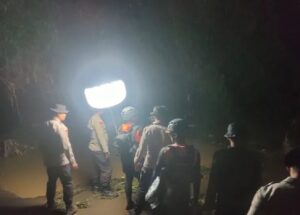 Inundações repentinas em Buleleng Bali, 8 pessoas foram embora e 3 ainda são procuradas