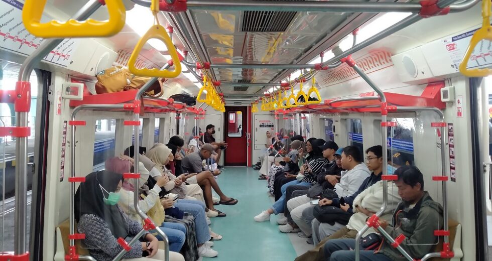 Completo! Horário Jogja-Solo KRL de hoje de Tugu para Palur