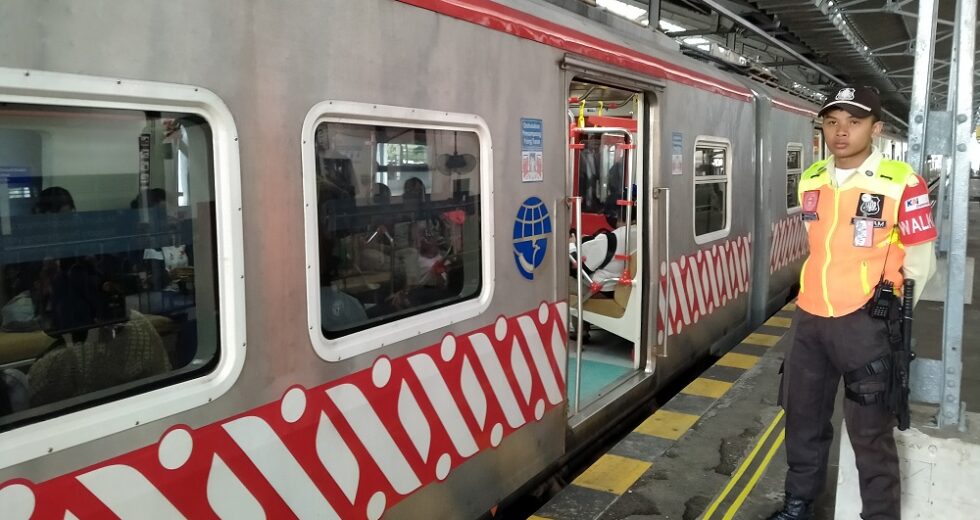 Verifique a programação Solo-Jogja KRL de hoje, de Palur a Tugu