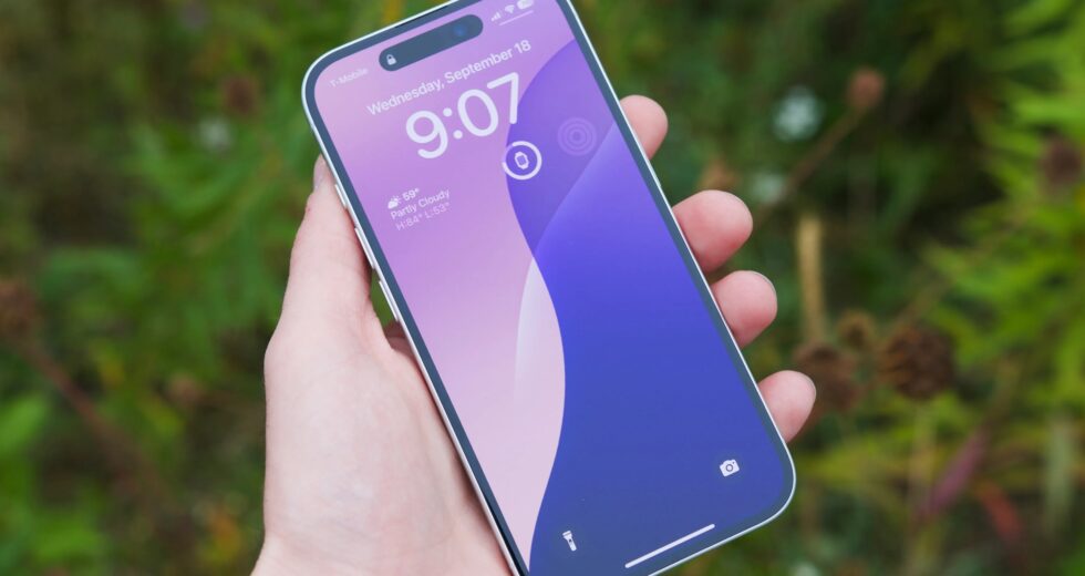 iOS 26.4 chegou com Playlist Playground, novos emojis e uma correção de compartilhamento familiar