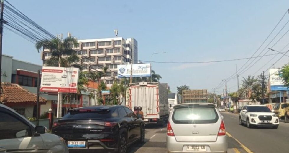 O fluxo do regresso a casa está começando a ser visto na rota Pekalongan-Batang Pantura