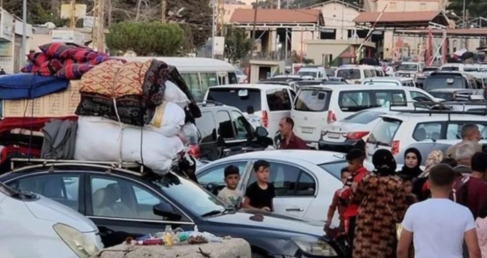 Agressão israelense faz com que 100 mil libaneses fujam