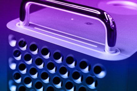 O ralador de queijo Mac Pro não existe mais, mas a Apple ainda venderá um antigo