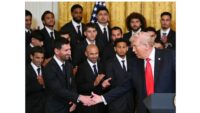 Colhendo críticas, Lionel Messi aplaude quando Trump discute o conflito com o Irã